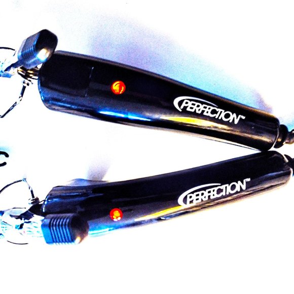 PERFECTION Curling Iron Set: 1/2 & 3/4" Swivel Cord/Cool Tip/Stand/Detach. Comb - Picture 3 of 10